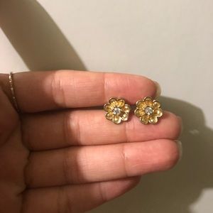 Francesca’s Flower earrings